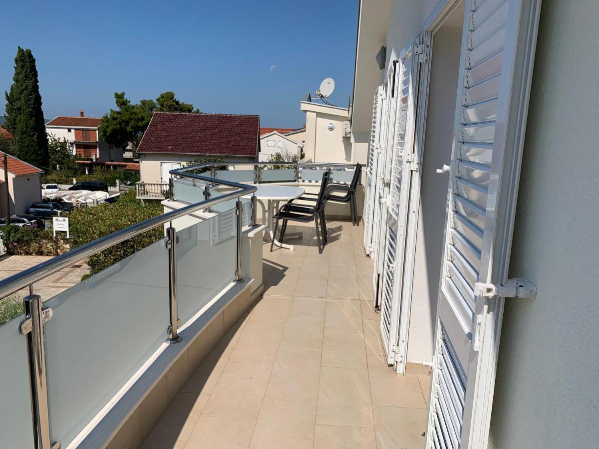 Apartments Dumancic Биоград-на-Мору Экстерьер фото